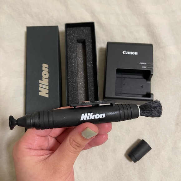 Canon Camera - Picture 7 of 7